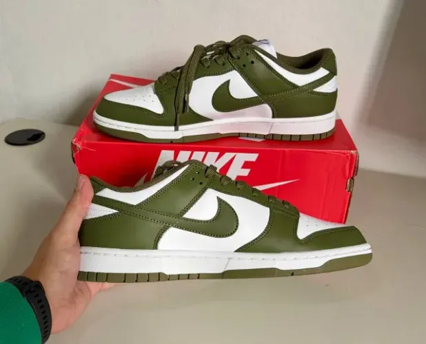 Tênis Nike Dunk Medium Olive tamanho 42
