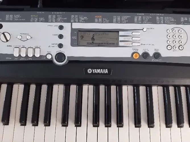 Teclado Yamaha