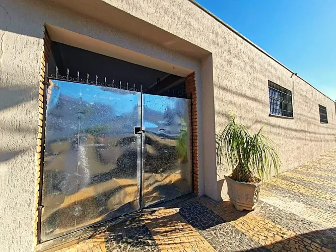 Casa para aluguel, 3 quartos, 1 suíte, 6 vagas, Jardim Rossi - Limeira/SP