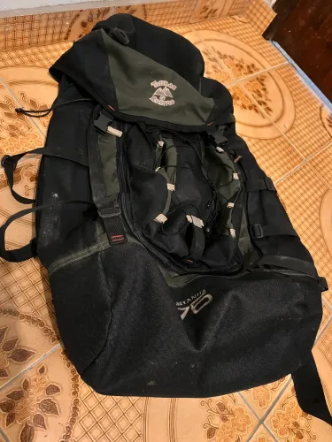 Mochila Cargueira Trilhas e Rumos Montanha 75L - Impecável