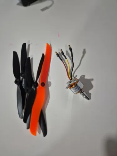 Motor Brushless 2200kv