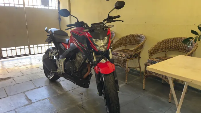 CB300F Twistter