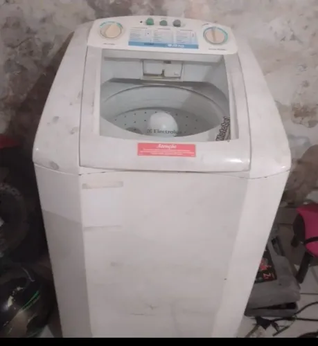 Máquina de kavar 8k Eletrolux funcionando bem usada!