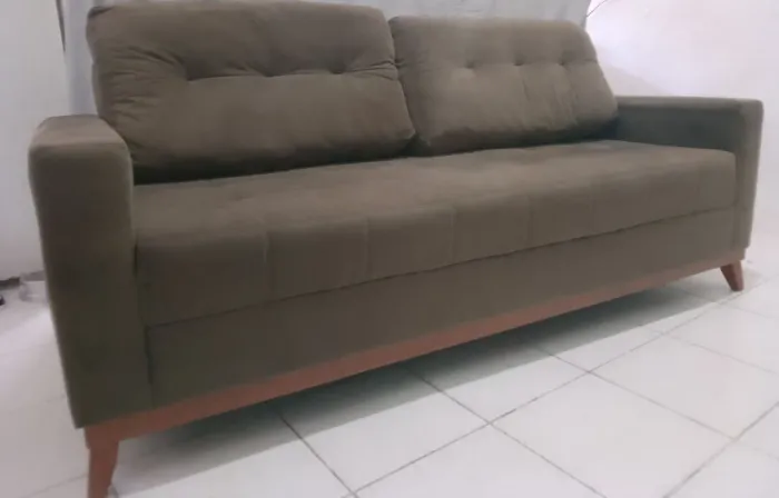 Sofá seminovo 3 lugares
