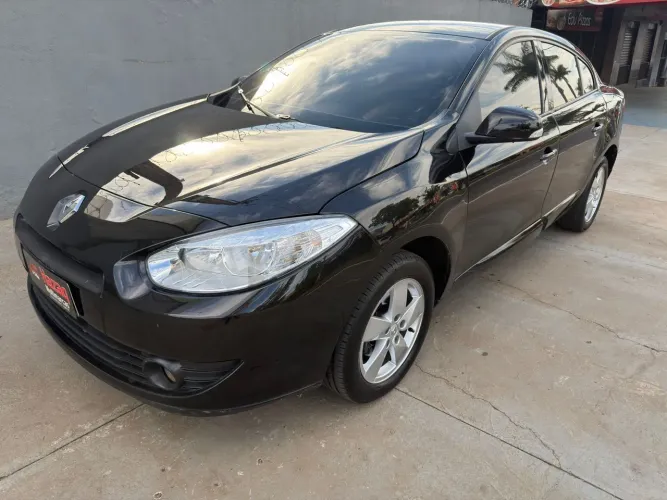Renault Fluence Sed. Dynamique 2.0 16V Flex Aut. 2013