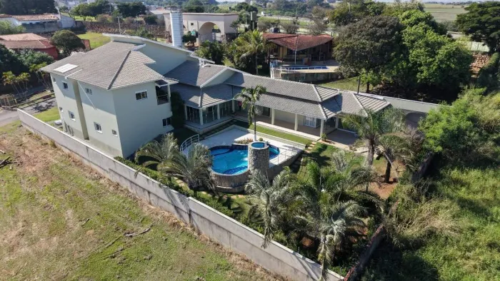 Casa em condomínio à venda, 4 quartos, 4 suítes, 4 vagas, Residencial Saint Claire - Boitu