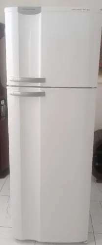 Geladeira Eletrolux Super Freezer DC37