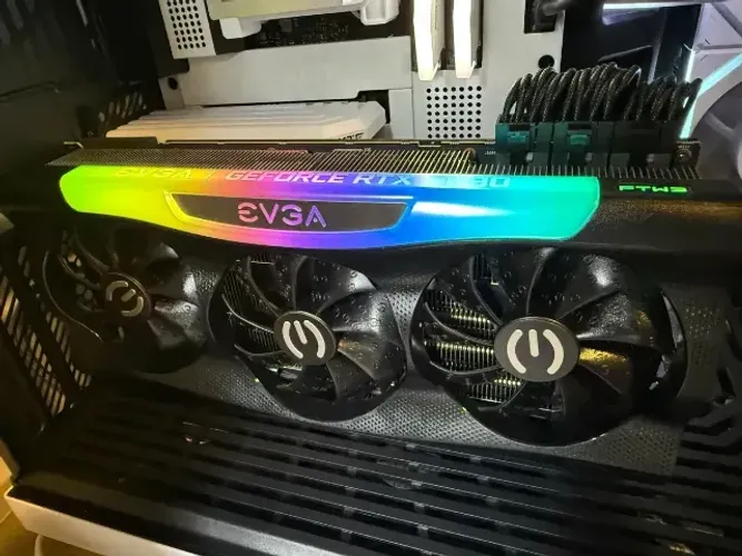 RTX 3090 24GB EVGA ULTRA FTW