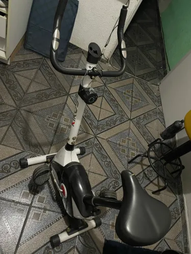Bicicleta academia kikos