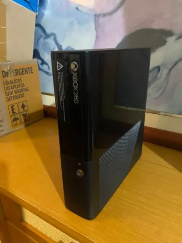 Xbox 360 Com defeito Luz Vermelha (Super Slim)