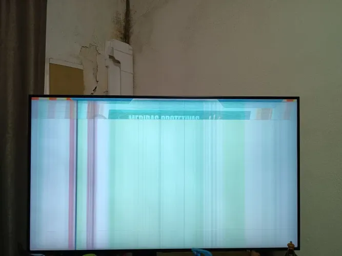 Tv 55 Samsung no estado..está como na foto. Nunca foi pra conserto. Estou querendo 100,00.