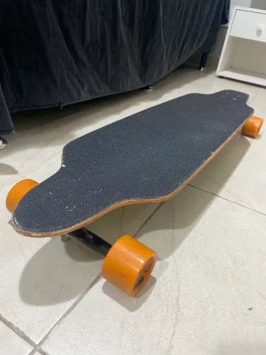 Skate Longboard praticamente sem uso