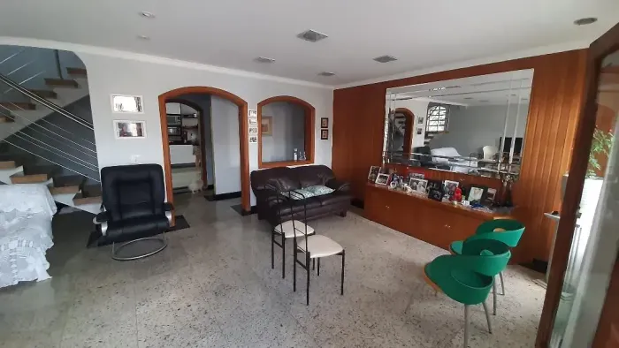 Casa à venda Vila Guilherme, 280 m² 3 dormitórios, (1 suíte), 5 vagas. Próximo a rede de c