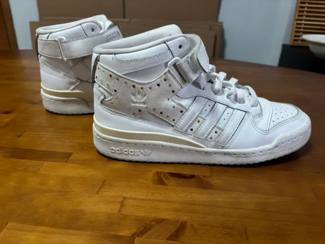Adidas fórum low edição especial 