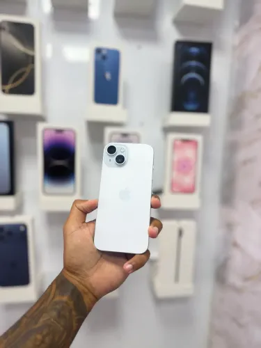 IPHONE 15 128GB 