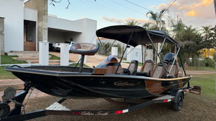 LANCHA CALAÇA MOTOR 60HP COMPLETA 