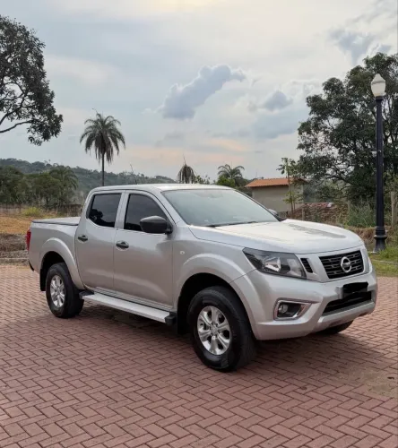 Nissan Frontier S CD 4X4 2.3 TB Diesel Mec. 2020