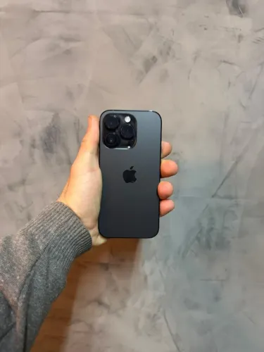 iPhone 16 Pro 128GB - 98% saúde de bateria