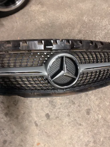 Grade da Mercedes C200