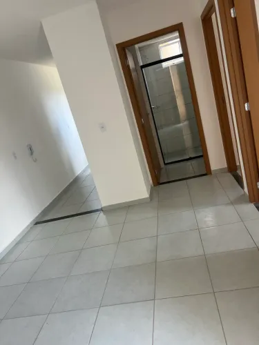 Alugo apartamento 2/4 