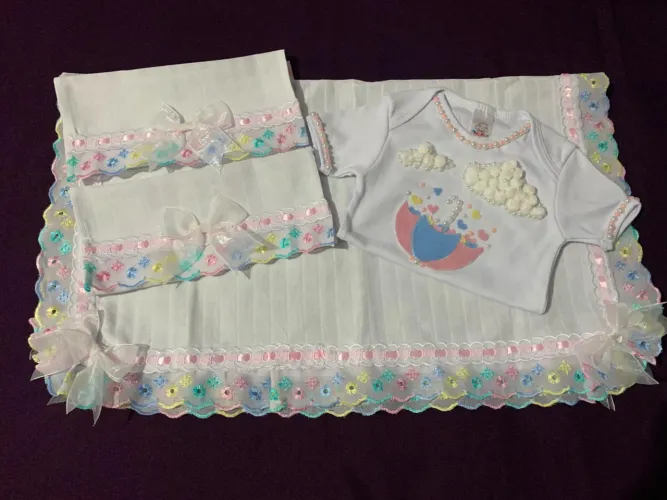 ? Enxoval de Bebê Personalizado | Feito à Mão Sob Encomenda