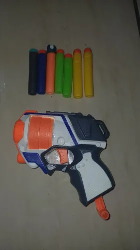 1 NERF TAMANHO MÉDIO ORIGINAL