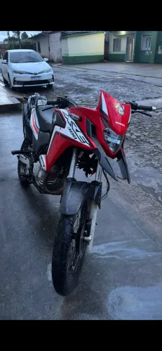 XRE300 2021