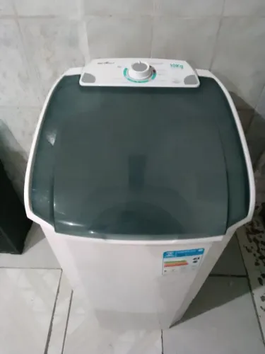 Vendo Tanquinho de 10 Kilos semi-novo estado excelente