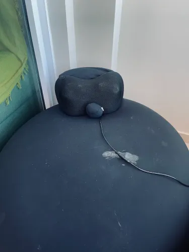Puff Ergo FOM com Apoio Grid Preto + Massageador com Infravermelho usado