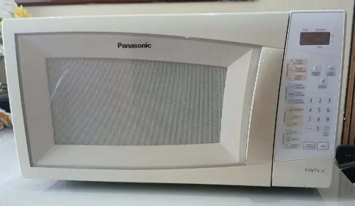 MICROONDAS PANASONIC FAMILIA 35 LITROS