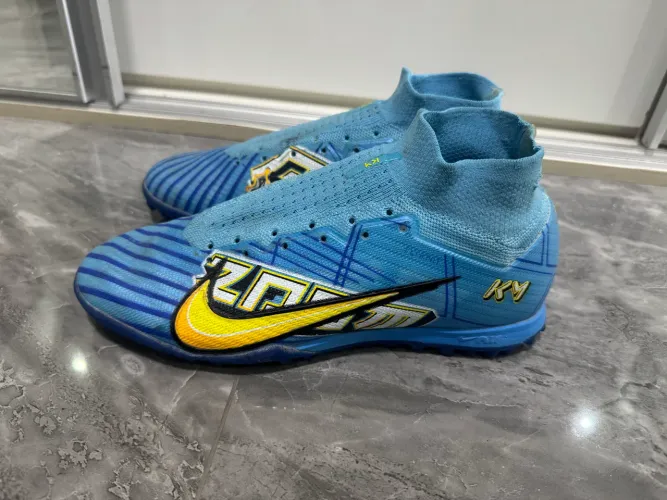 Vendo chuteira Nike society 