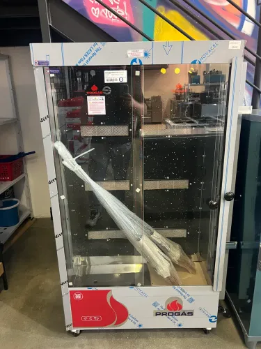 Máquina de assar frango com 6 espertos giratórios nova