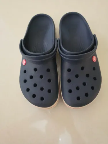 Crocs tam 40.