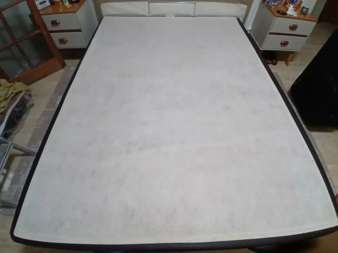 Cama box casal bou.