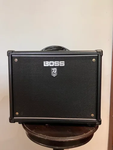 Amplificador BOSS