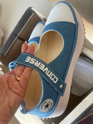 Vendo sapato all star novo.