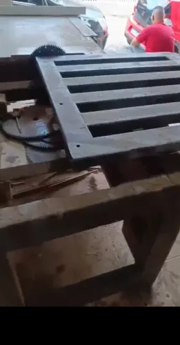 Esquadrejadeira