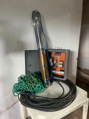 Vendo bomba trifásica 3 cv + canos de duas polegadas 