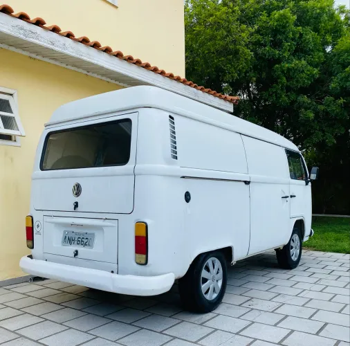Volkswagen Kombi Furgão 2006