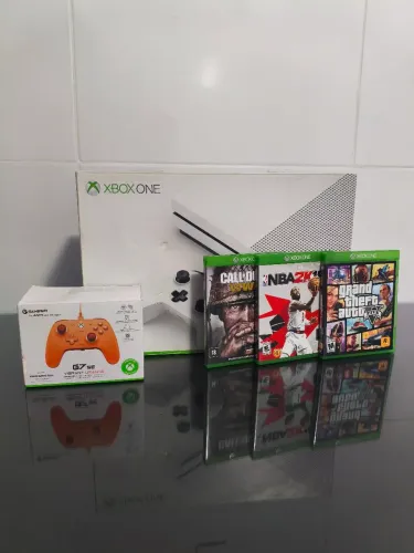 Xbox one S 500GB + 2 controle, NA CAIXA!