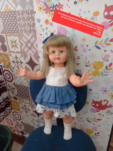 Boneca beijoca 