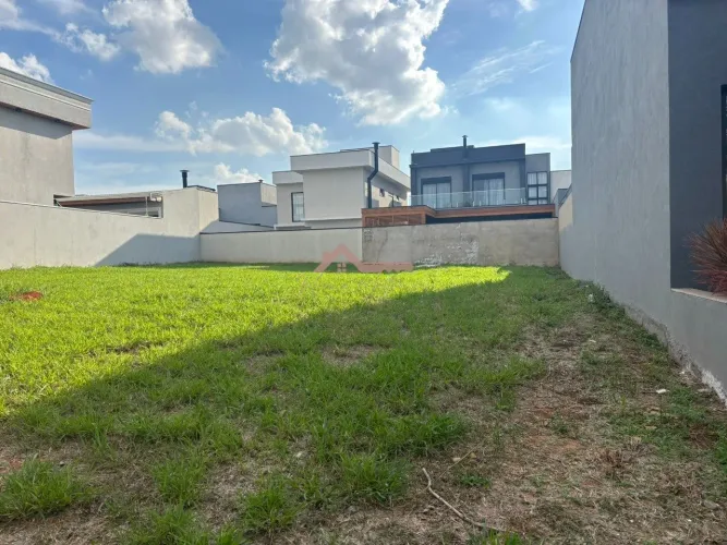 Terreno Plano de 250 m² no Condomínio Olívio Franceschini em Hortolândia