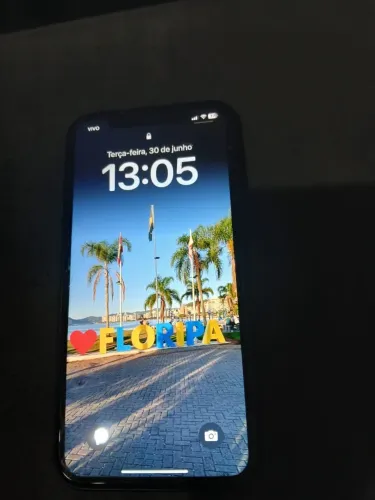 Vendo XR de 64Gb com 81% de bateria en perfeito estado muito bem cuidado 
