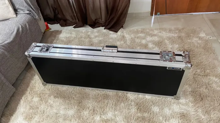 CASE PARA BAIXO - ESTRUTURA METÁLICA