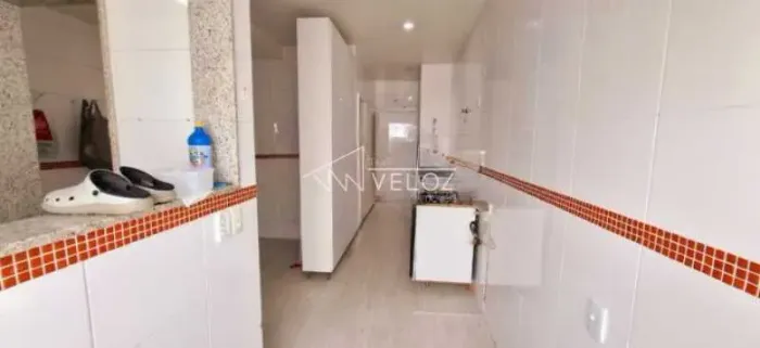 Apartamento - / Residencial / Catete