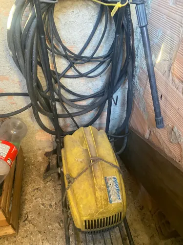 Lavadora de Alta Pressão Kärcher 303 Profissional 