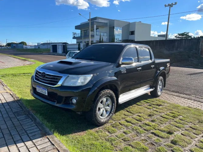 Toyota Hilux CD SRV D4-d 4X4 3.0 TDI Diesel AUT 2014