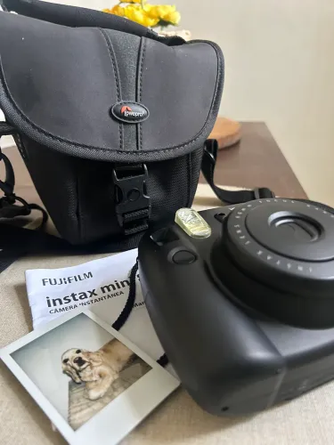 Câmera Polaroid Instax Mini 8 + Bolsa de proteção