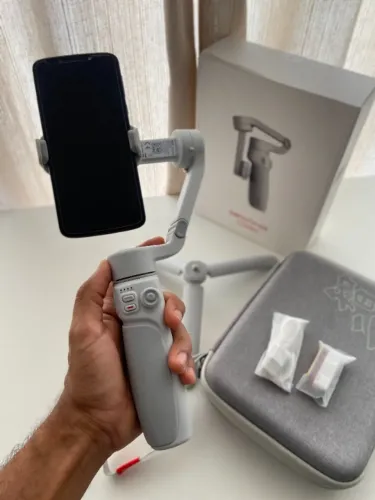 Estabilizador Gimbal Zhiyun Smooth Q4 (Combo)