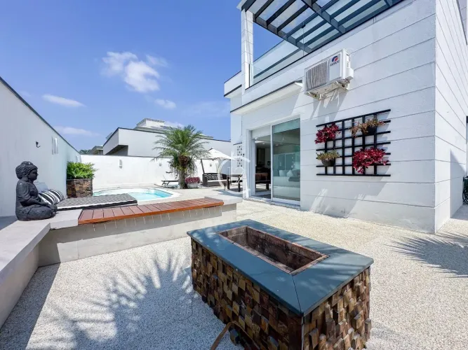 Sobrado com 4 quartos à venda, 338 m² por R$ 3.300.000 - Urbanova - São José dos Campos/SP